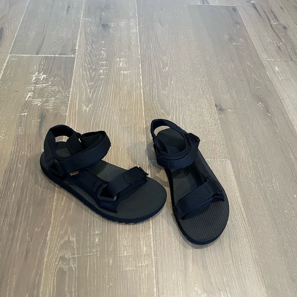 Teva Black Womens Athletic Outdoors Eco Sandals